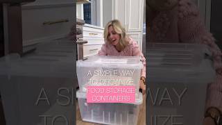 A simple way to organize food storage containers and keep them organized!