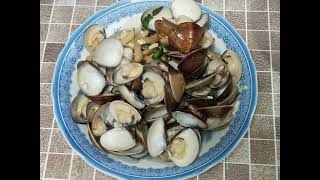 鮮炒蛤蜊九層塔 Stir-fried fresh clams and basil あさり炒め