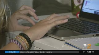 NYC Officials Entertaining Possibility Of Remote Learning Option As Absentee Rate Rises