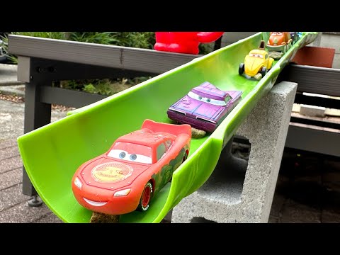 Disney Cars☆Change Color A toy that changes color in cold and warm water!