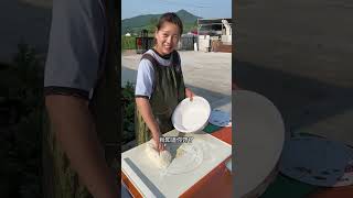 有多久没有早起看日出啦 今天带大伙看看我们这里凌晨三点的太阳 早起开始充实的一天。#美食 #生活