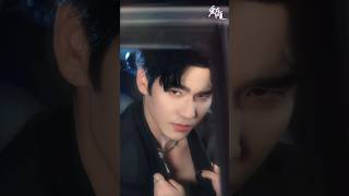 Wang Yiran & Zuo Yi - 😍 duhh ganteng benerr 🫣🤭 #wangyiran #王奕然