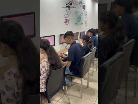 Learning meets creativity! 💡🎨 At Speed Computers,