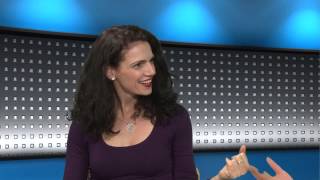 The SHTICK S36-13 Seg.3 Vered Harel sings, directs and teaches creatively