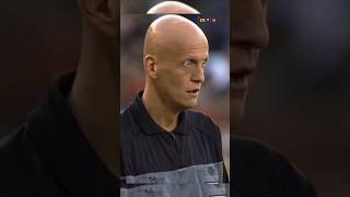 The best referee in football history 😯