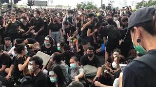 香港反送中示威者聚集政府總部外|中央社即時影音