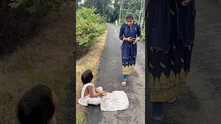 Smart beggar 🤣🤣🤣 #funny #laugher #funnyclip #viral2025 #funnyreels #funnykids #fun