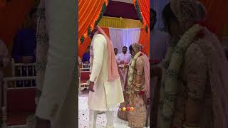 Desi vs Videsi dance in wedding function #Bride #Groom #DesiVidesi #DanceBattle