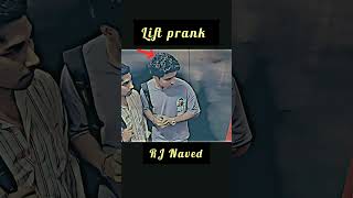 Funny prank video 😜🤣||#funnyvideo #prank #liftprankvideo #comedyvideo #liftprankrjnaved #dumbprank