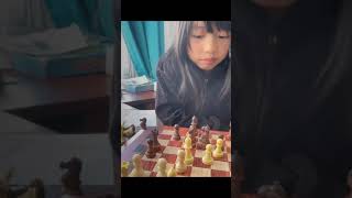 #線上家教  今晚美國學生完成進階，棋藝認定狀在郵寄至嘉義故鄉。對弈時，走了十二步才拿出棋譜紙，還好老師能復盤一二十步，並且告知記譜的重要性，也要學會復盤。