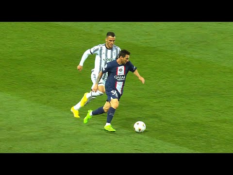 Lionel Messi is back to his BEST