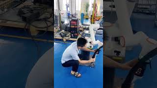 Watch This Robot Weld Metal Like Magic!