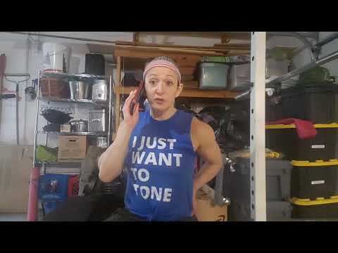 Video tutorial: How to build a home gym with materials you have around your house