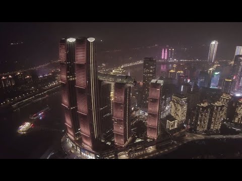 LIVE: A skywalk on "horizontal skyscraper" in China's cyber city Chongqing