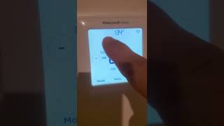 honeywell thermostat doesn't start the AC