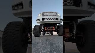 @DMAXRYNO showing off his front end and spotless GMC #workforit