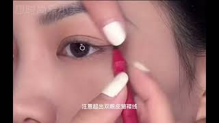 小姐姐手把手教你画上扬眼线，手残手笨多画几遍也能学会
