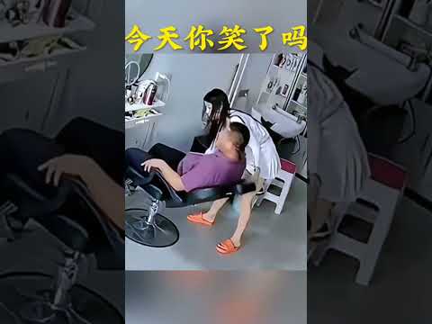 China in Action 😂🤣😜 #laugh #comedy #chinfunny #laughoutloud #trending #femaleequality