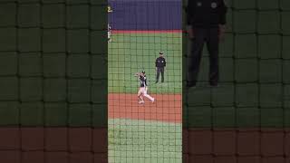 두산 베어스 신인 내야수 No.52 박준순 선수 1루 송구 영상 x 2025 한국프로야구 현장체크