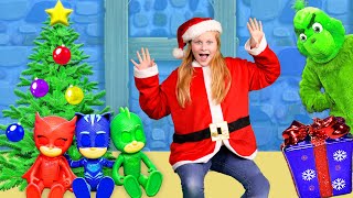Assistant  and Paw Patrol Help Santa Save Christmas from the Grinch