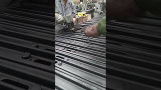 How to assemble track shoes.#excavator #trackchain #tracklink #factory