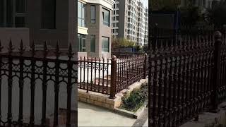 铝艺阳台护栏，铝合金平移门工厂，玻璃围栏价格，铝艺楼梯设计，铝制品防护栏，铝合金围栏，铝合金阳台栏杆焊接，铝艺玻璃护栏定做，玻璃护栏挂件，铝艺电动门公司，铝艺组装楼梯，铝材伸缩门，铝合金造型楼梯栅栏