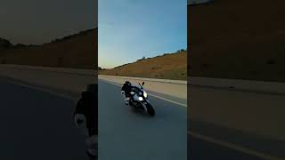 ohh! both bikes are on top of their speed #storts #storts #racing #youtube