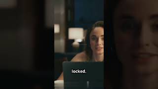 When AI Takes Over: The Glitch | #TechHorror #AIHorror #YouTubeShorts #DigitalNightmare #MustWatch