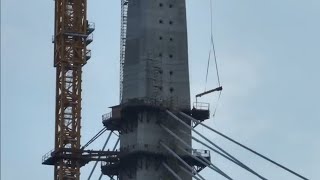 2025.07.31 淡江大橋工程   第2次飛行觀察 主橋塔七階半工作平台吊裝 八里側第21對斜拉鋼索穿索完成 各工區進度更新  即時直播 (字幕 中.英)