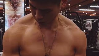 一群肌肉消防男平板加速挑戰隊友