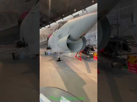 F8 Crusader RF8! #avgeekoftheweek #militaryaircraft #fighterjet #usnavy #vietnamveterans #flight