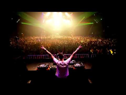 DVBBS & Dropgun Pyramids (ft. DAWXX)