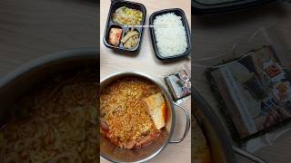 Just a foreigner wanting late night delivery food 😭 #korea #seoul #delivery #food #asmr #shorts