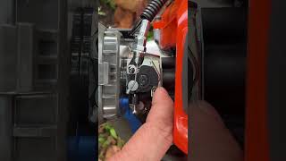 Desbrozadora Husqvarna 143RS de 41.5 cc  - Acelerador